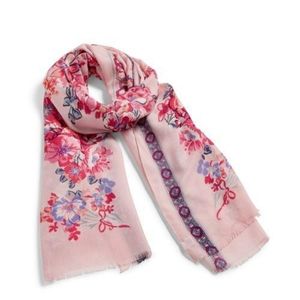 BNWT Vera Bradley scarf, pretty posies pink